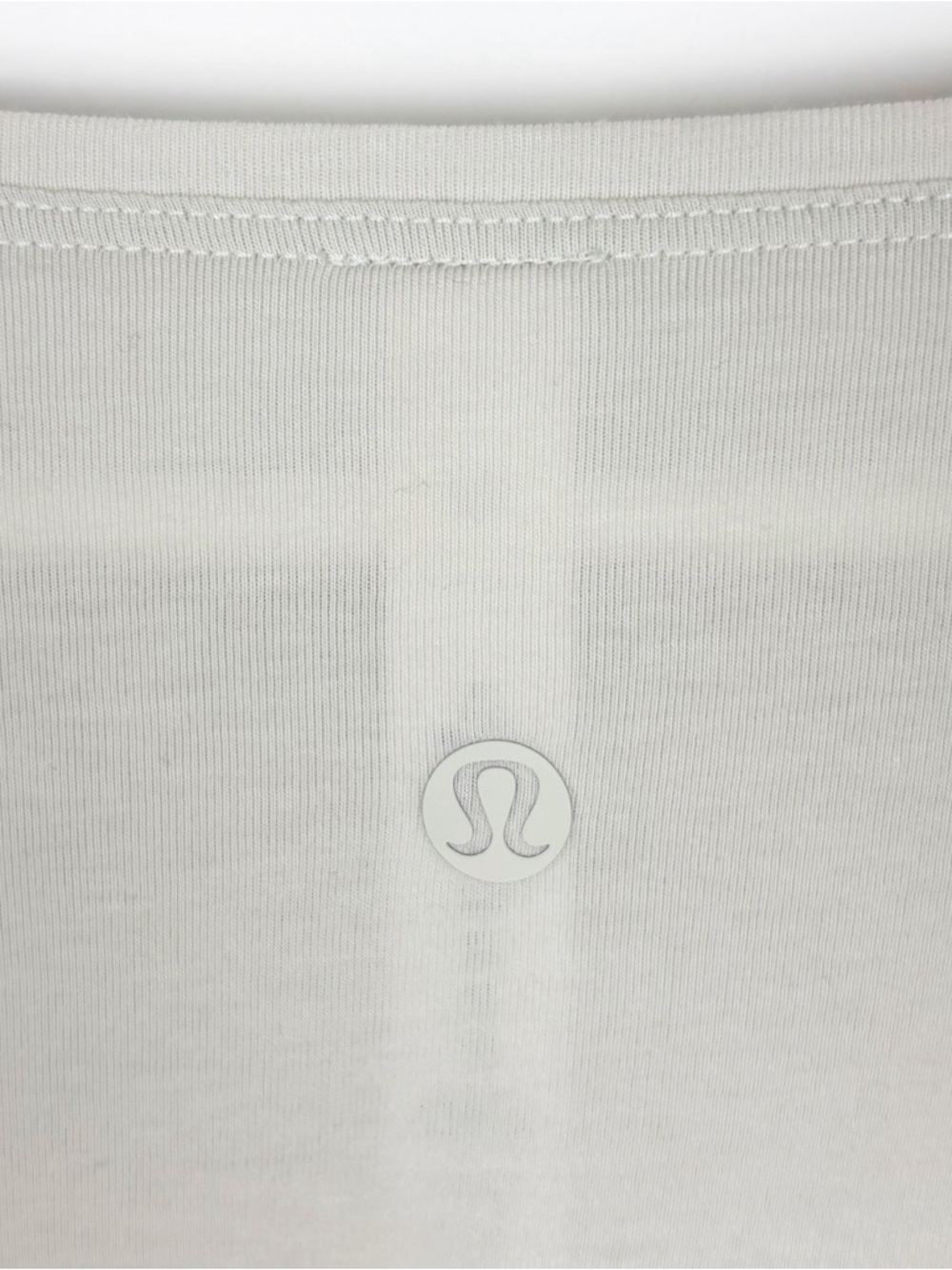 Lululemon Back In Action Short Sleeve T Shirt Size 10 Active Wear Athletic - Picture 8 of 9